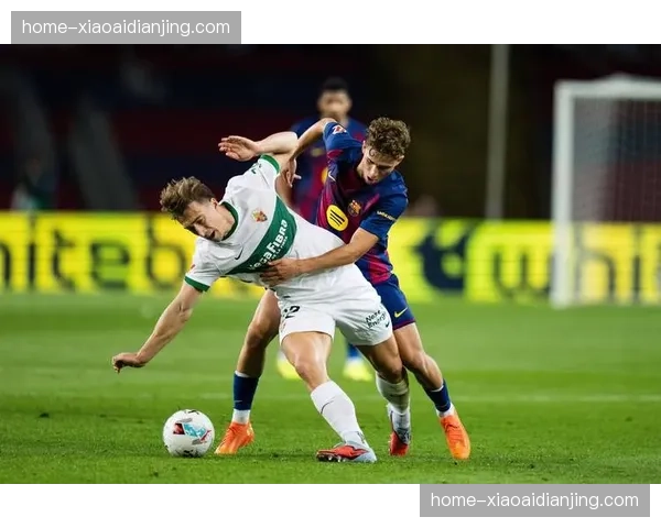 马略卡进攻端打入36球,但48个失球暴露防守体系问题 马略卡进攻端打入36球,但48个失球暴露防守体系问题